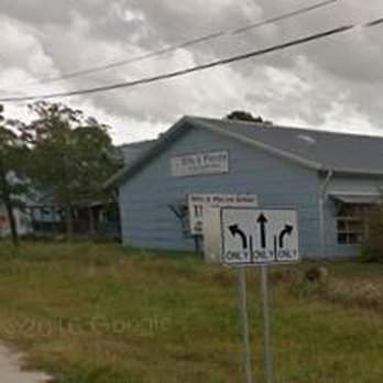 Bits & Pieces - Thrift Stores Near Me - Bastrop, Texas
