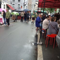 Urban Cook - A droite la terrasse aux Puces Nautiques du Chatelain dimanche