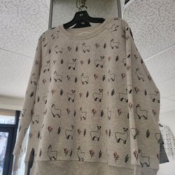 Shop-Ashiya - Llama sweater