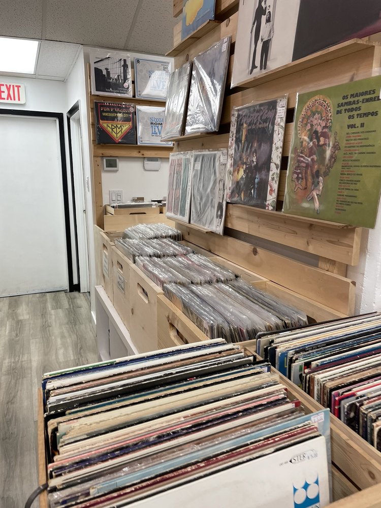 The Refill Stop Logo