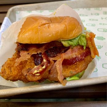 Shake Shack Upper East Side - Avocado Bacon Chicken - Burgers Near Me - New York, New York Shake Shack Upper East Side - Avocado Bacon Chicken - Burgers Near Me - New York, New York