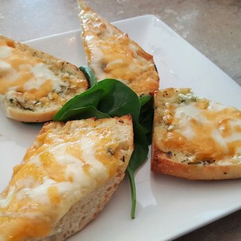 Cusina Mediterranean Bistro - Garlic bread - Mediterranean Near Me - Guelph, Ontario