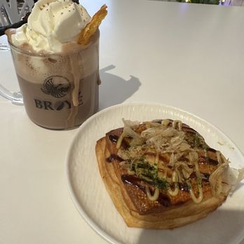 Broyé Cafe & Bakery - Bakeries Near Me - Vancouver, British Columbia Broyé Cafe & Bakery - Bakeries Near Me - Vancouver, British Columbia