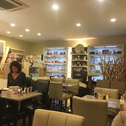 Leonidas Confiserie