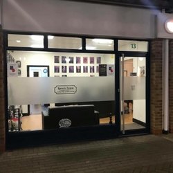 Hysteria Tattoos - Outside looking in :)