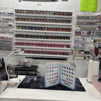 Odet beauty salon - DnD diva polish - Nail Salons Near Me - Los Angeles, California Odet beauty salon - DnD diva polish - Nail Salons Near Me - Los Angeles, California
