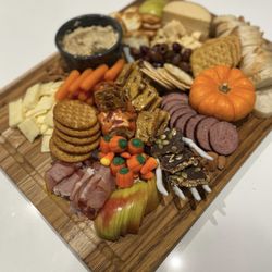 Board And Bordeaux - Halloween charcuterie board