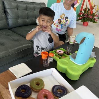 Island Glazed - We first ordered half a dozen... which led me to buying another full dozen after eating just one doughnut!  Lol. - Coffee & Tea Near Me - Aiea, Hawaii