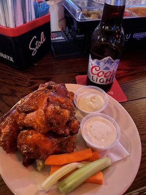 Horn's Hook Tavern by null