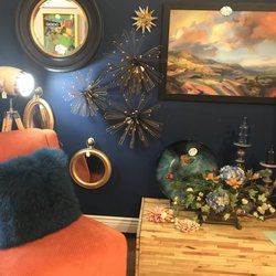 Designs by Ave - Home Decor