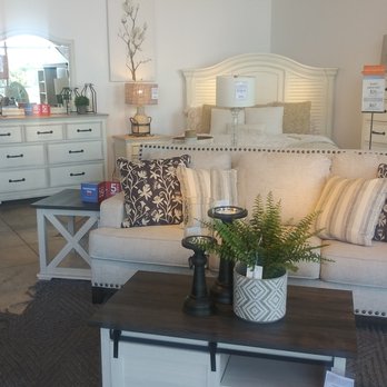 Ashley Homestore 94 Photos 34 Reviews Home Decor 1850 Scottsville Rd Bowling Green Ky Phone Number Yelp