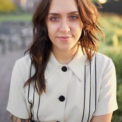 Emily Dean, LMFT sees couples and individuals