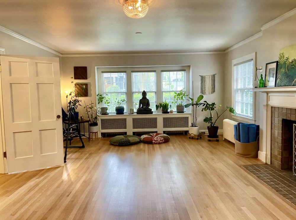 Angie Ringwald Williams, LMT - Embodied Wellness Logo