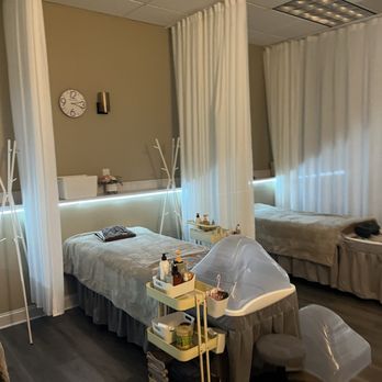 Elite Massage | Foot & Head Spa - Treatment area - Massage Therapy Near Me - Chicago, Illinois Elite Massage | Foot & Head Spa - Treatment area - Massage Therapy Near Me - Chicago, Illinois