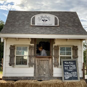 Hall's Pumpkin Farm - Ice cream, water & lemonade stand by the playground - Pumpkin Patches Near Me - Grapevine, Texas Hall's Pumpkin Farm - Ice cream, water & lemonade stand by the playground - Pumpkin Patches Near Me - Grapevine, Texas