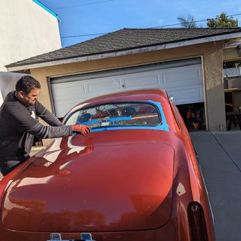 Ruben's Auto Glass - Very professional work - Windshield Installation & Repair Near Me - Los Angeles, California Ruben's Auto Glass - Very professional work - Windshield Installation & Repair Near Me - Los Angeles, California