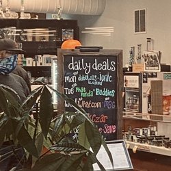 Birch Bay Budz - Always have daily deals! Very cool.