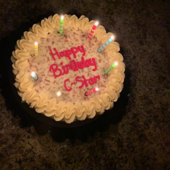 Sammy Cheezecake - Red velvet w/ pecans - Bakeries Near Me - East Point, Georgia