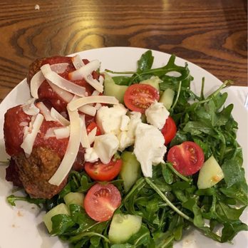 Salute - Meatball salad - Italian Near Me - Rocky Hill, Connecticut Salute - Meatball salad - Italian Near Me - Rocky Hill, Connecticut