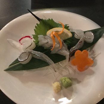 Bistro Sakana - Supposedly the must have (satori sashimi) flavourless - Japanese Near Me - Vancouver, British Columbia