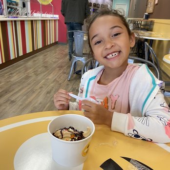 Chiller Bee Frozen Yogurt - Ice Cream & Frozen Yogurt Near Me - Spring, Texas Chiller Bee Frozen Yogurt - Ice Cream & Frozen Yogurt Near Me - Spring, Texas