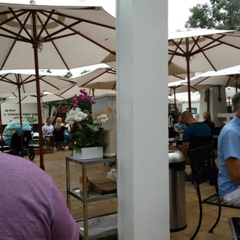 Urth Caffe - Patio Facing PCH. - Coffee & Tea Near Me - Laguna Beach, California