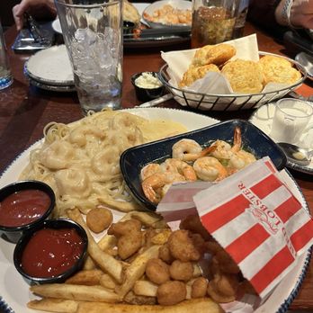 Red Lobster - The 15.99 shrimp lunch special - shrimp 3 ways - Seafood Near Me - Ocala, Florida Red Lobster - The 15.99 shrimp lunch special - shrimp 3 ways - Seafood Near Me - Ocala, Florida