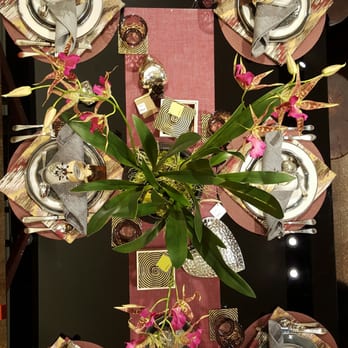 Material Possessions - Cool tablescape - Home Decor Near Me - Winnetka, Illinois