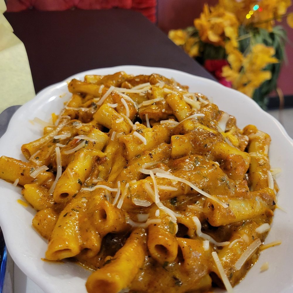 Tandoori Bites - Butter Chicken pasta (lunch/student menu) - Indian Near Me - Bellingham, Washington Tandoori Bites - Butter Chicken pasta (lunch/student menu) - Indian Near Me - Bellingham, Washington