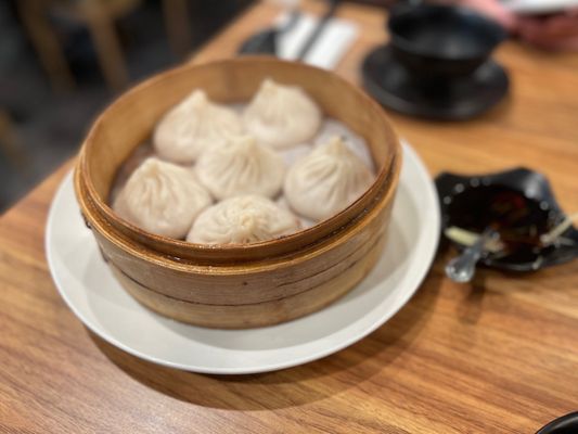 LaoWu Authentic ShangHai Dumpling by null