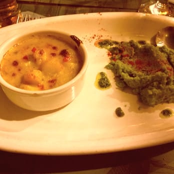 Rimbaud - Vieiras al azafrán (una especie de sopa pastosa riquísima) + puré de arvejas - Argentine Near Me - La Plata, C