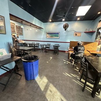 808 Grindz Cafe - Inside - Hawaiian Near Me - Kailua-Kona, Hawaii