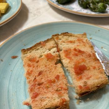 Paco Alcalde - Tomato and garlic toast - Seafood Near Me - Barcelona, B