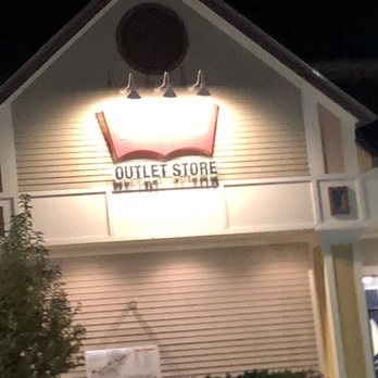 Levi’s Outlet Store - Men's Clothing Near Me - North Conway, New Hampshire