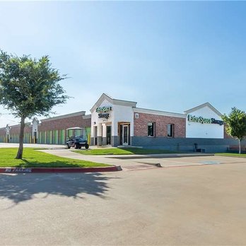 Extra Space Storage - Alternate Beauty Image - Extra Space Storage at 1251 N Stemmons Fwy, Lewisville, TX 75067 - Self Storage Near Me - Lewisville, Texas