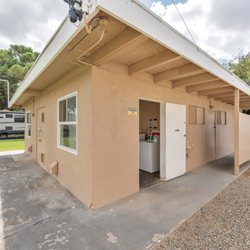 Four Seasons Mobile & Rv Park