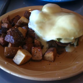 Bogart's Cafe - Eggs Benedict - Breakfast & Brunch Near Me - Honolulu, Hawaii Bogart's Cafe - Eggs Benedict - Breakfast & Brunch Near Me - Honolulu, Hawaii