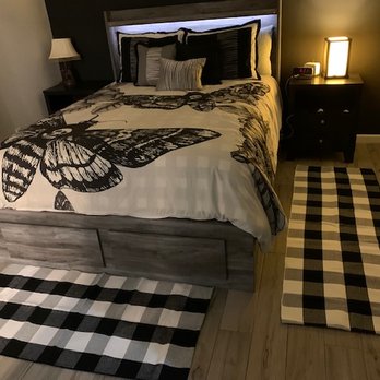 Qualified Renovations - Beautiful new bedroom - General Contractors Near Me