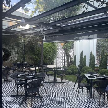 Bruna Restaurante  - Patio - Wine Bars Near Me - Guadalajara, JAL