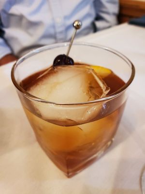 Root Food + Wine by null