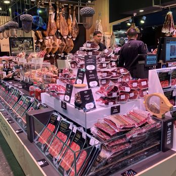 Mercat La Boqueria - Farmers Market Near Me - Barcelona, B Mercat La Boqueria - Farmers Market Near Me - Barcelona, B