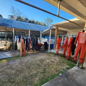 Plantation Adventure Center - You can also swim with the manatees. Wet suits provided. - Dive Shops Near Me - Crystal River, Florida Plantation Adventure Center - You can also swim with the manatees. Wet suits provided. - Dive Shops Near Me - Crystal River, Florida