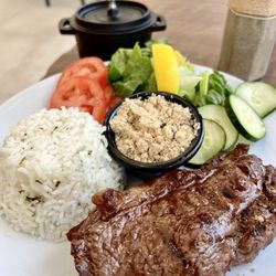 Brazuca Cafe - Steak plate cooked medium rare