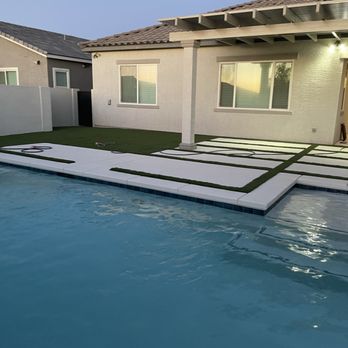 Acquabella Pools - Pool with wet decking - Hot Tub & Pool Near Me - Henderson, Nevada