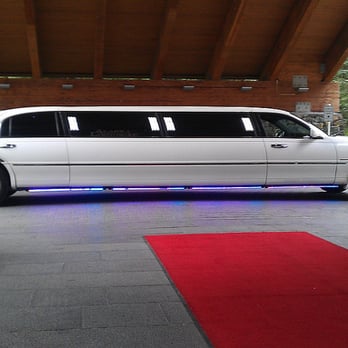 Alaska Limousine - Red Carpet Service - Limos Near Me - Anchorage, Alaska