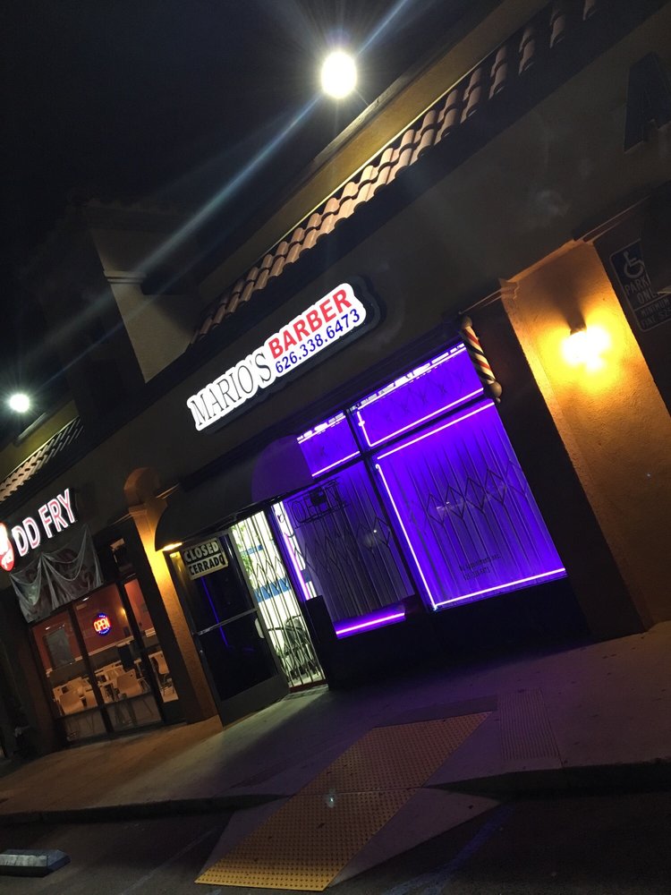 Mario's Barber Shop Logo