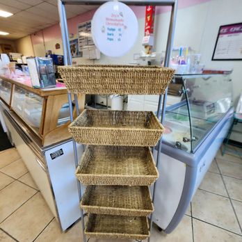Joy's Ice Cream Plus - Ice Cream & Frozen Yogurt Near Me - Fort Pierce, Florida