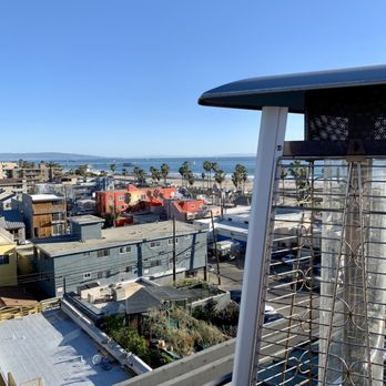 High Rooftop Lounge - ocean view - Lounges Near Me - Venice, California High Rooftop Lounge - ocean view - Lounges Near Me - Venice, California
