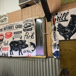 The BBQ SHACK - Inside
