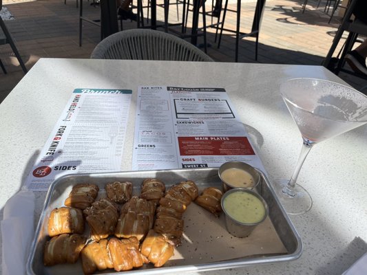 Bar Louie - The Woodlands by null
